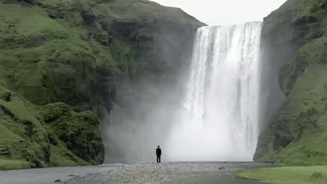 VW Volkswagen Golf VI Iceland Waterfall